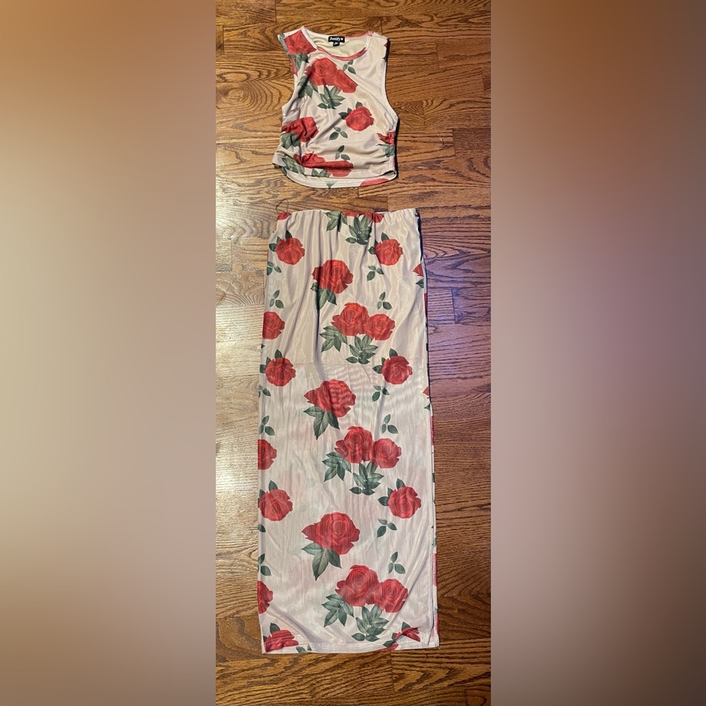 Floral Red and Cream 2piece set